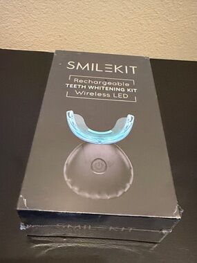 SMILEKIT Rechargeable Teeth Whitening Kit - Black with Blue LED